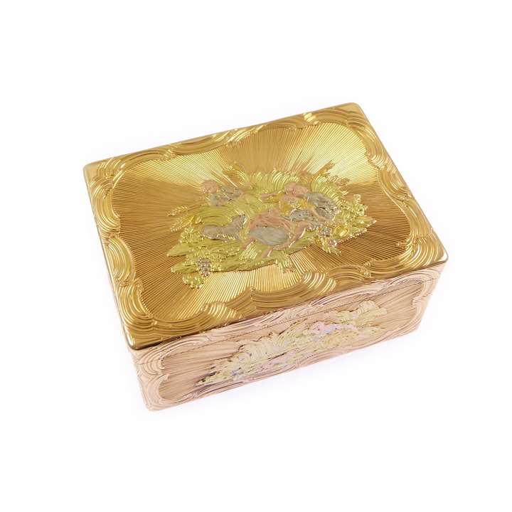 German rectangular chased gold box with pastoral scenes